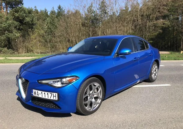 warszawa Alfa Romeo Giulia cena 102000 przebieg: 15000, rok produkcji 2020 z Warszawa